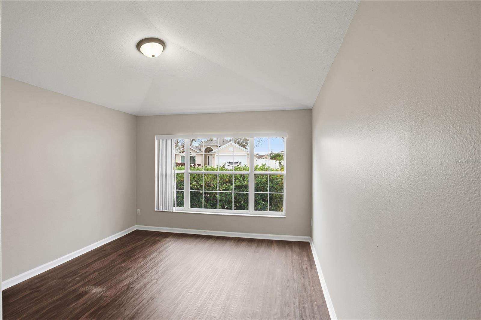 WESTON HILLS SUB - Residential