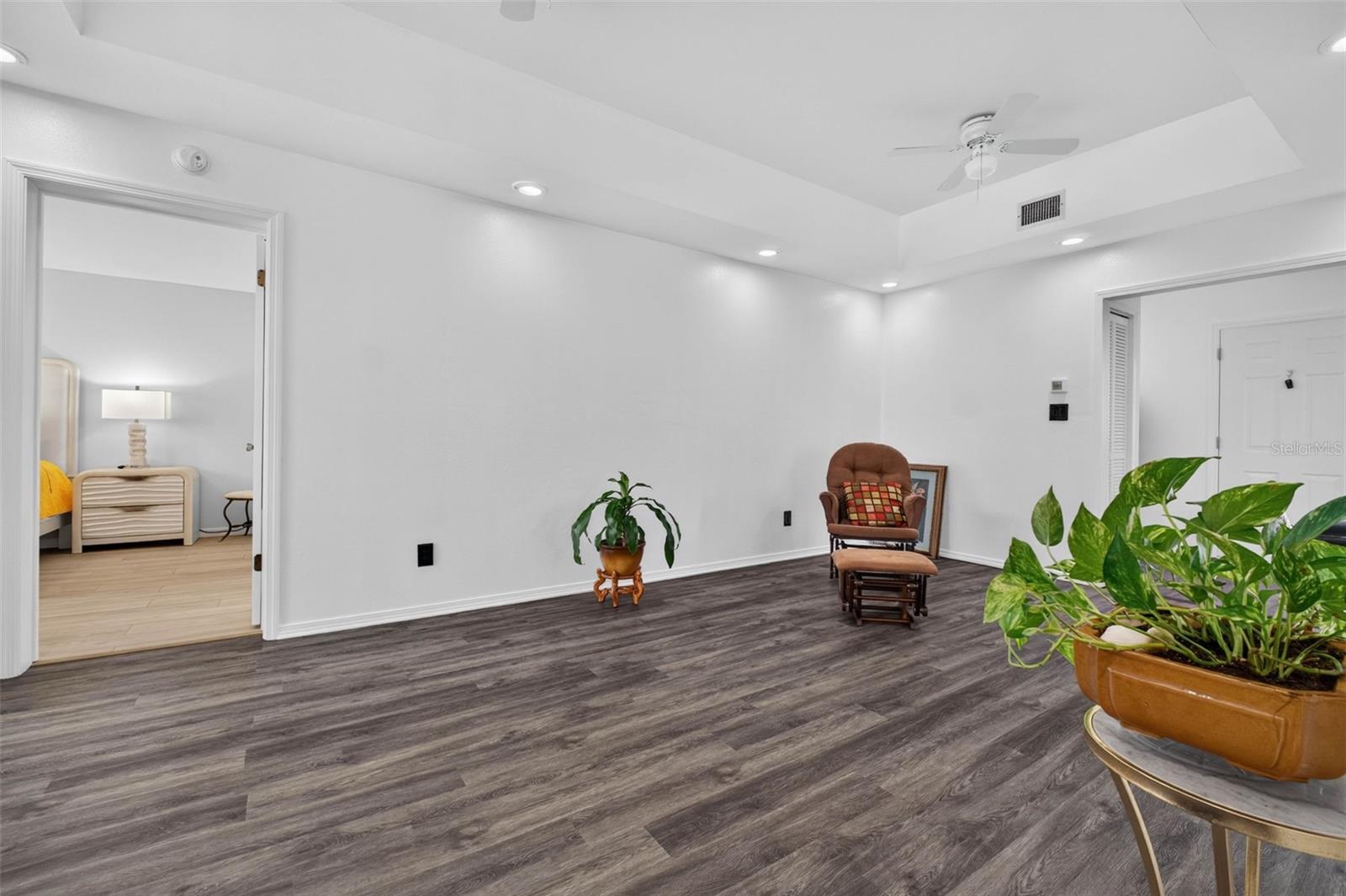 6364 LOLLY BAY LOOP NE