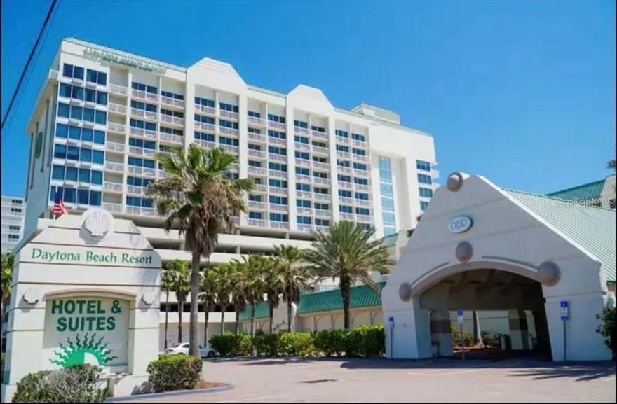 Oceanfront Condo-Hotel Opportunity! Enjoy resort-style living in this fully furnished city-side studio at a premier oceanfront condohotel. Perfect as a vacation getaway or an income-producing property, this unit offers modern finishes, a comfortable layout, and access to world-class amenities. Residents and guests can indulge in oceanfront pools, fitness center, and direct beach access. Conveniently located near shopping, dining, and other attractions.
Schedule a visit now!