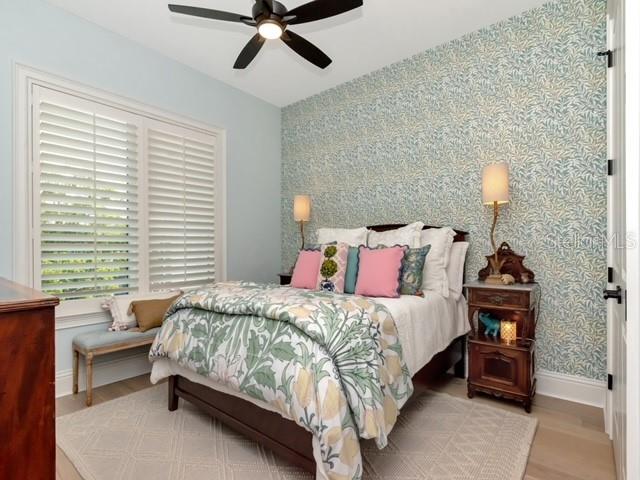 SUNSET PARK - Residential