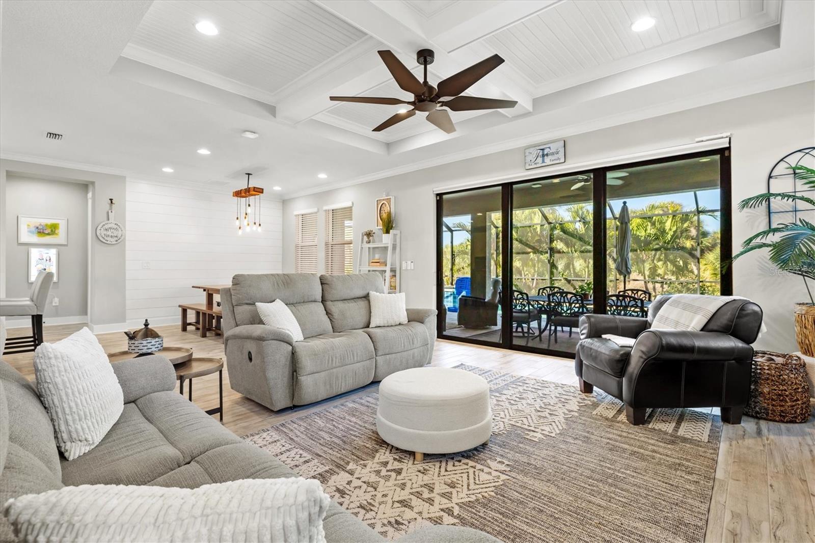 PROMENADE ESTATES PH I - Residential