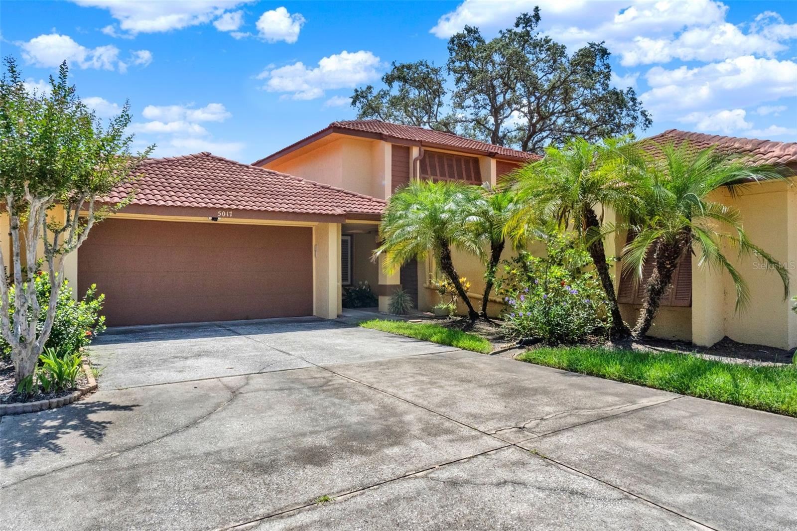 Welcome Home! Motivated Seller! Let's put a deal together! Check out this beautiful condo with vaulted ceiling living room, spacious bedrooms and your own oasis of a private saltwater pool! This condominium is tucked away in a private cul-de sac, a private garage and beautiful plantation shutters on the windows. Featuring multiple entrances out to the private saltwater pool with a screened in enclosure and private walled courtyard, take full advantage of Florida's weather from the privacy of your own home! This condo features a
spacious open living room and dining room combination. The kitchen features stainless steel appliances, granite countertops and wooden cabinets that also has a eat-in area. Featuring one spacious bedroom downstairs and one upstairs with long wrap closets, long vanity countertops and spacious private showers! The master downstairs has your own separate private patio. Contact the listing agent today to schedule your
showing!