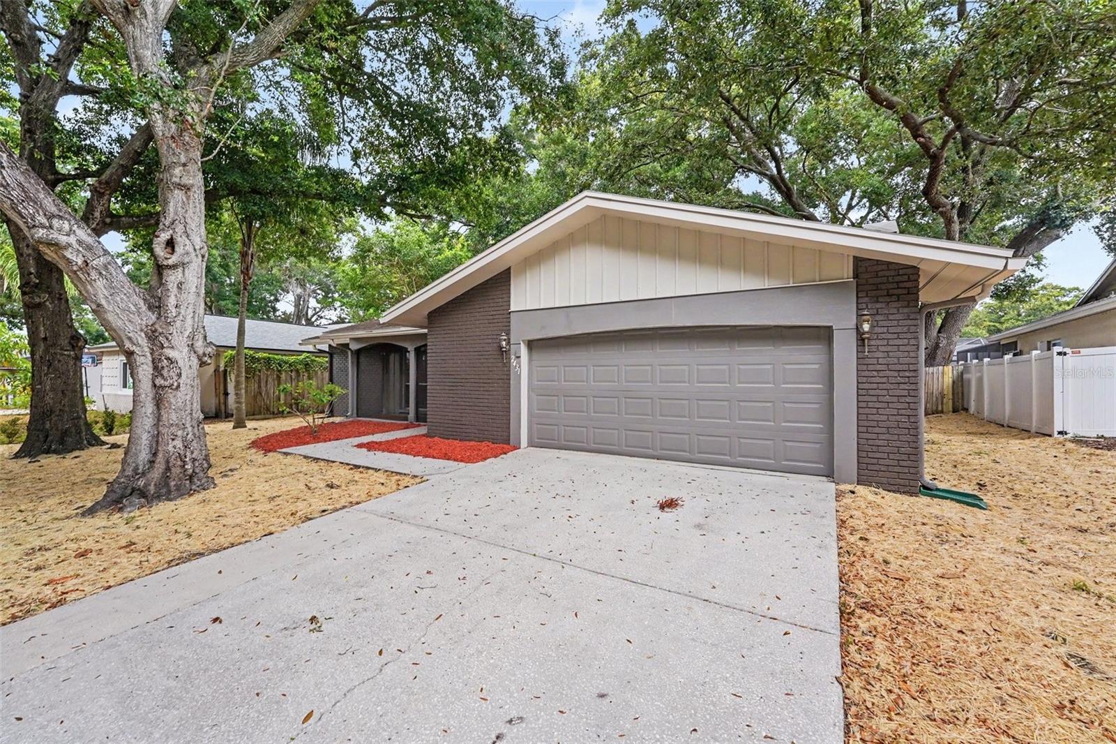 2431 GROVE RIDGE DRIVE
