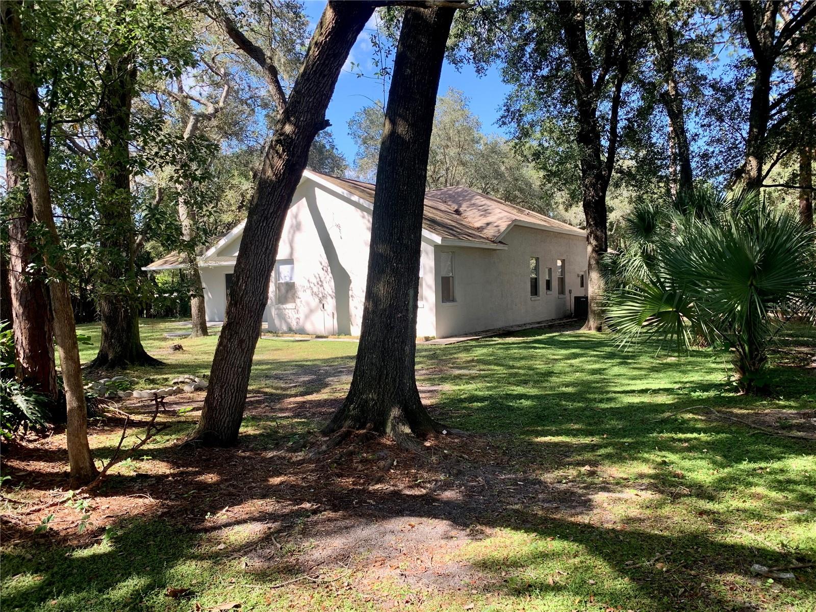 DEER LAKE CHASE - Residential