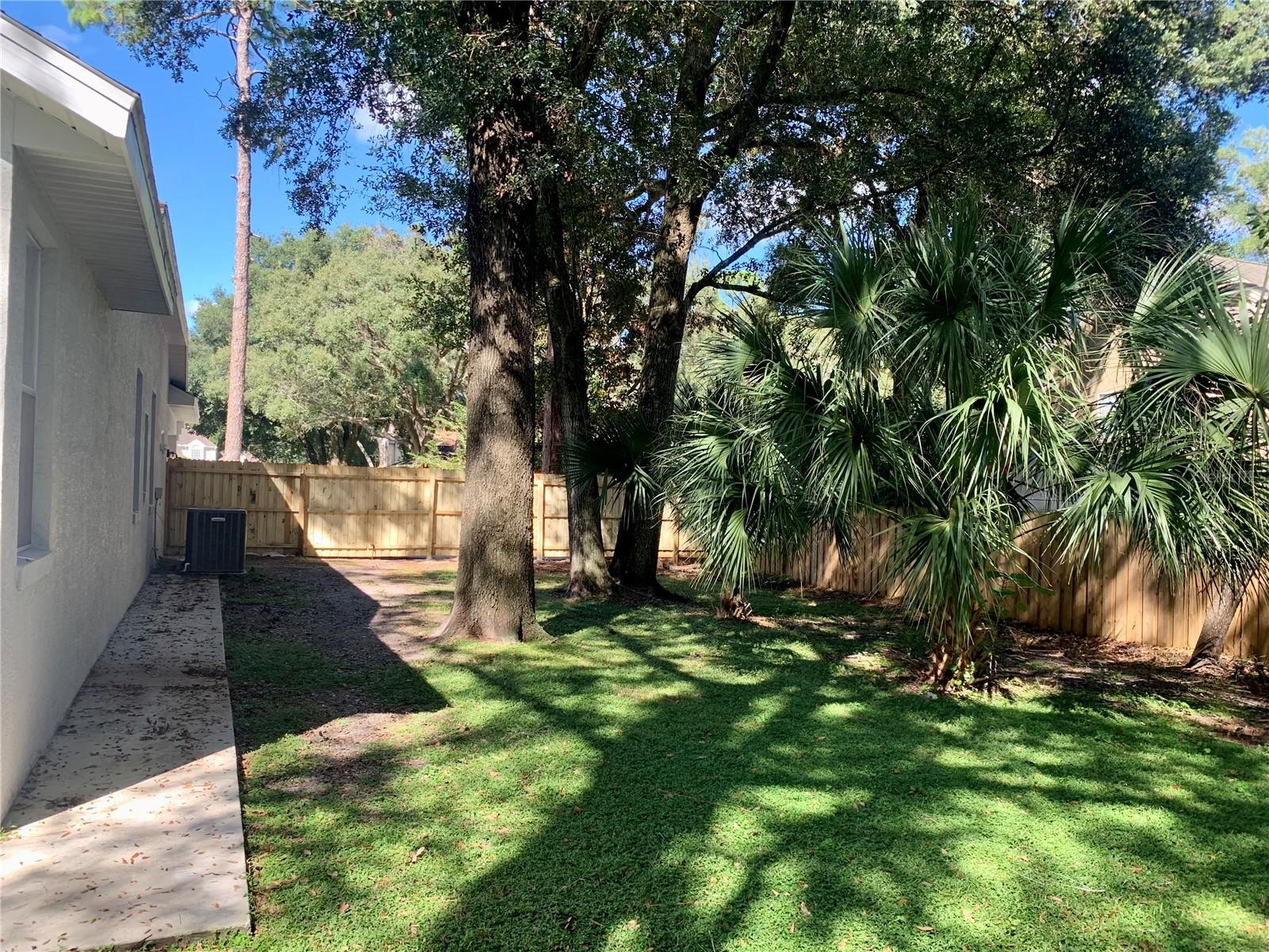 DEER LAKE CHASE - Residential