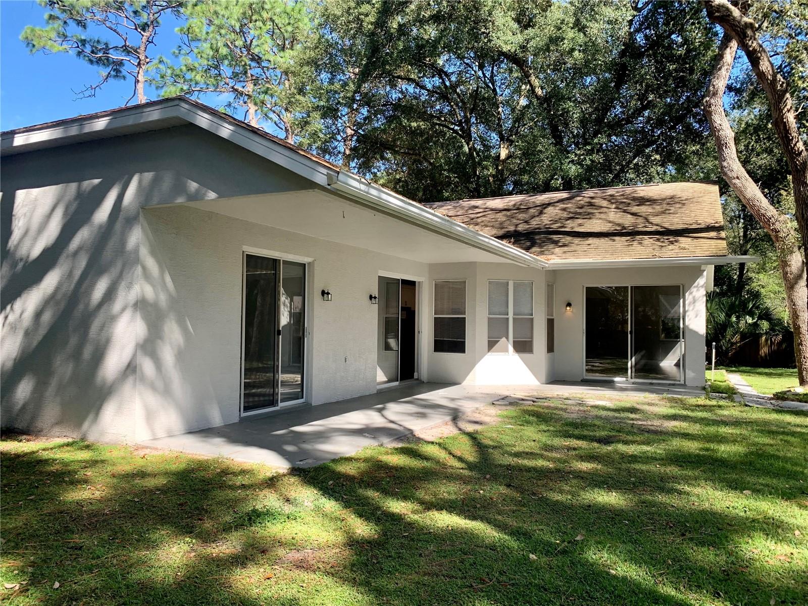 DEER LAKE CHASE - Residential