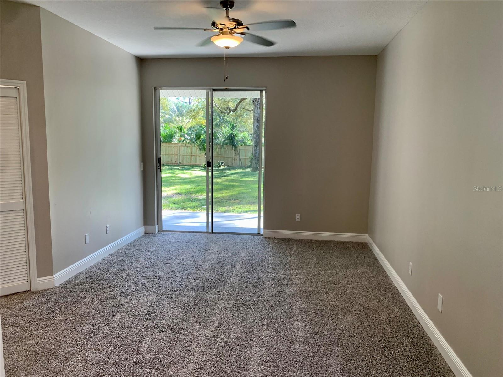 DEER LAKE CHASE - Residential