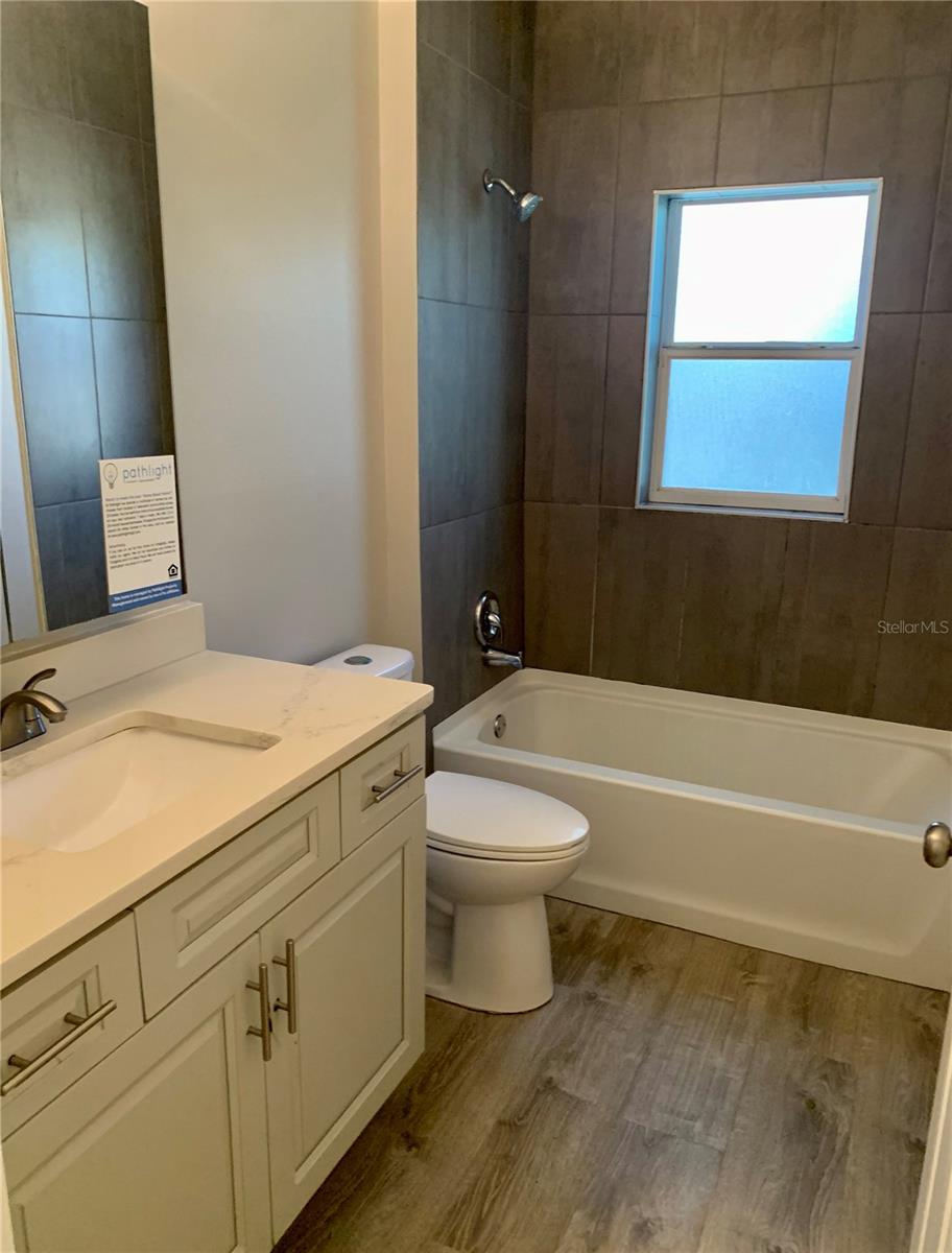 DEER LAKE CHASE - Residential