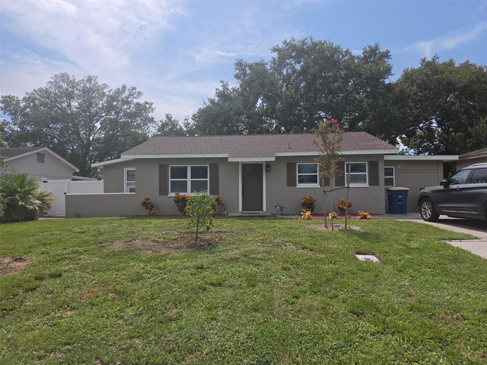 20 S SATURN AVENUE