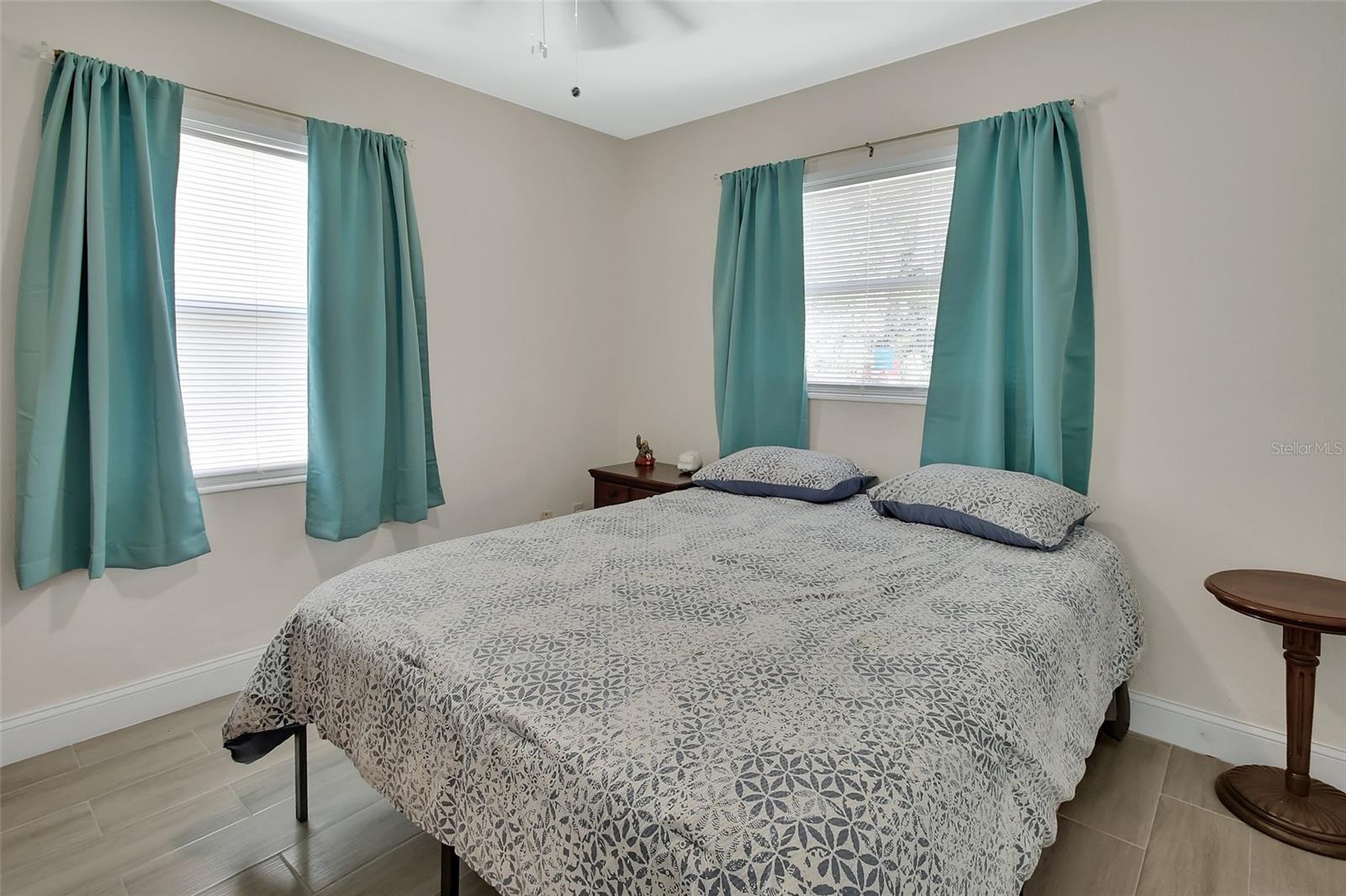 ATHENS REALTY CO BLKS 203-206 INC DELAND - Residential