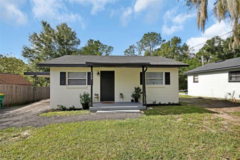 706 W FRANKLIN AVENUE DELAND FL 32720