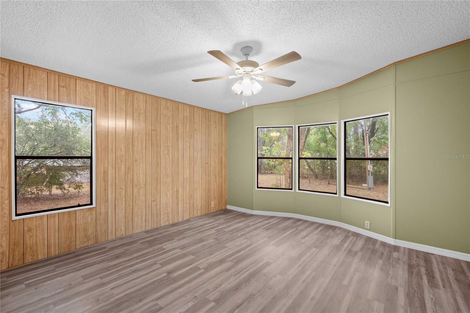 SUNBURST HILLS SUB - Residential