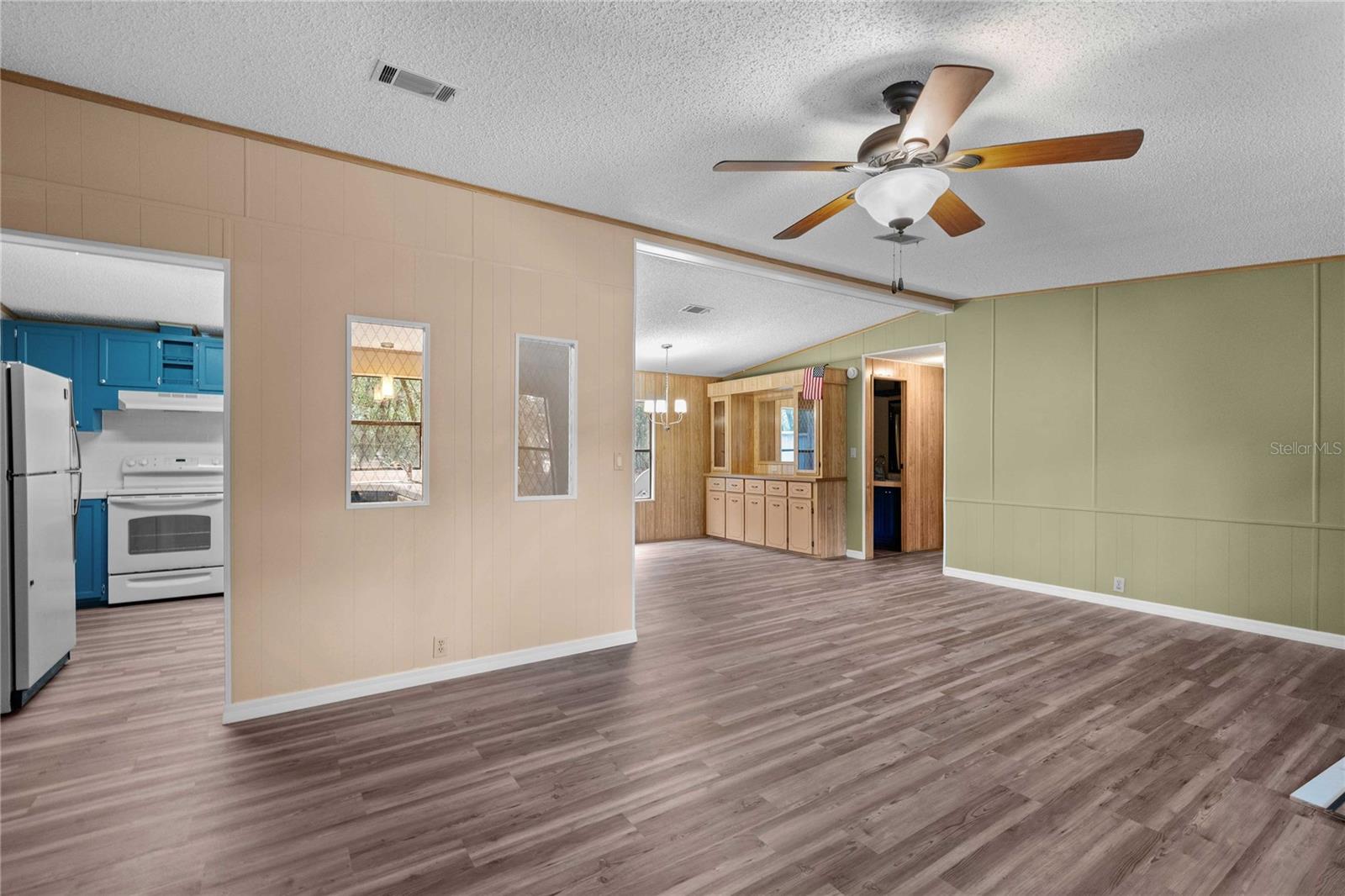 SUNBURST HILLS SUB - Residential