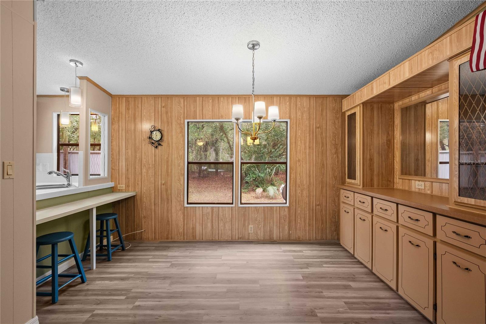 SUNBURST HILLS SUB - Residential