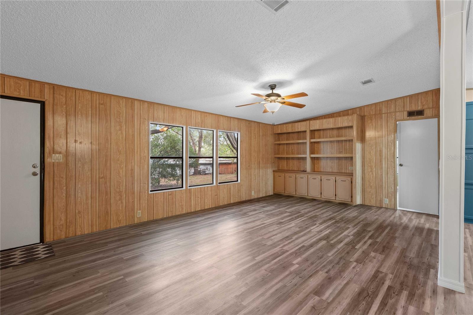 SUNBURST HILLS SUB - Residential