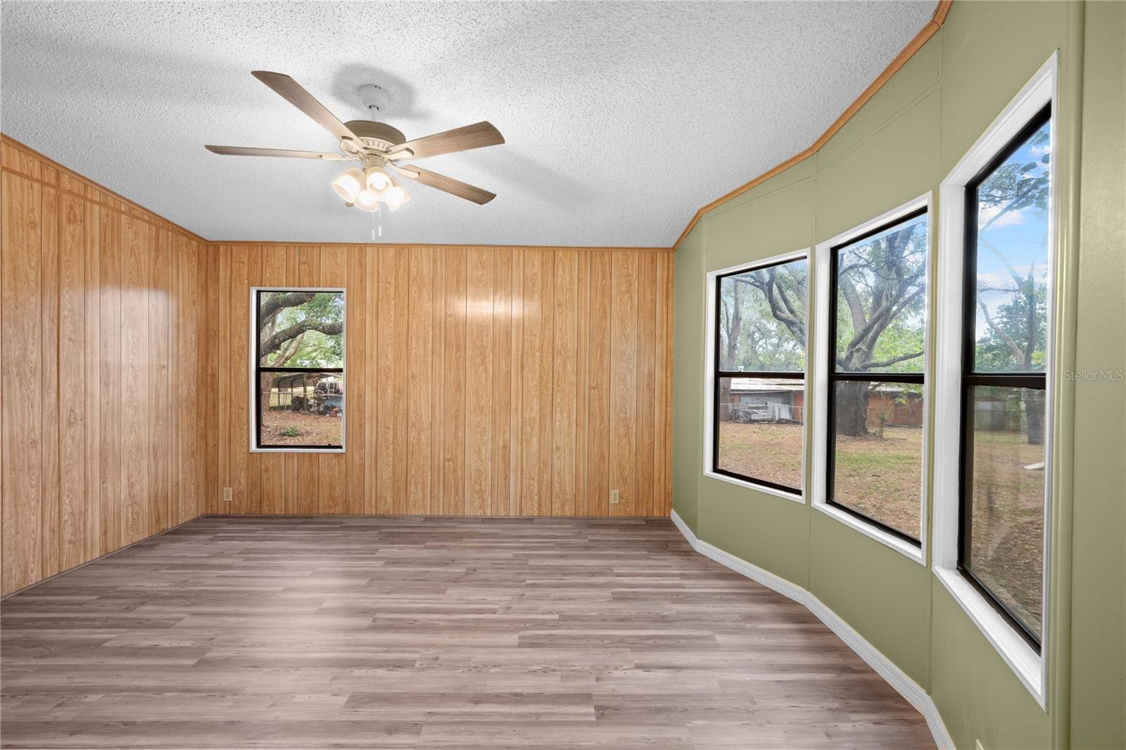 SUNBURST HILLS SUB - Residential