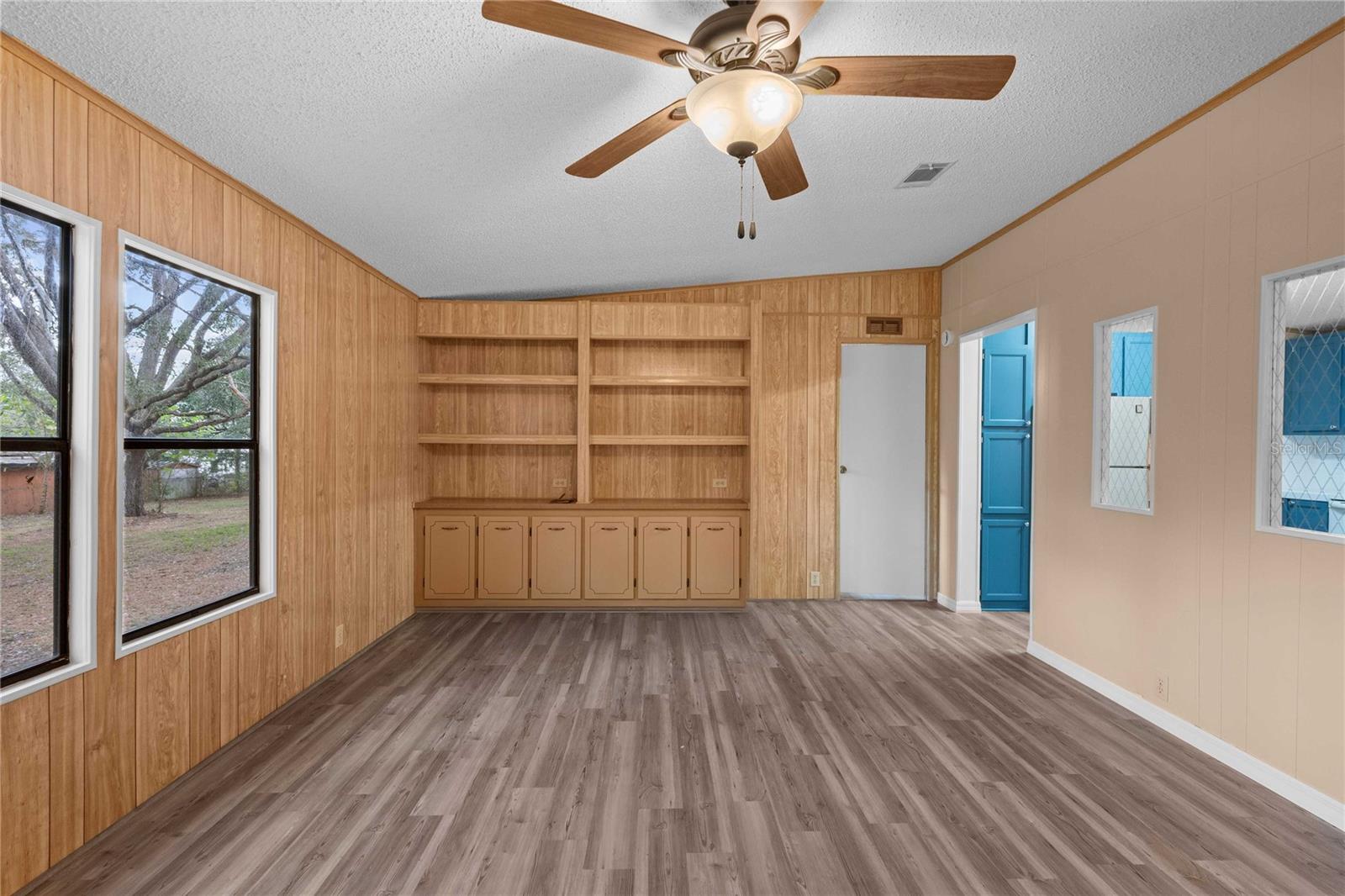 SUNBURST HILLS SUB - Residential