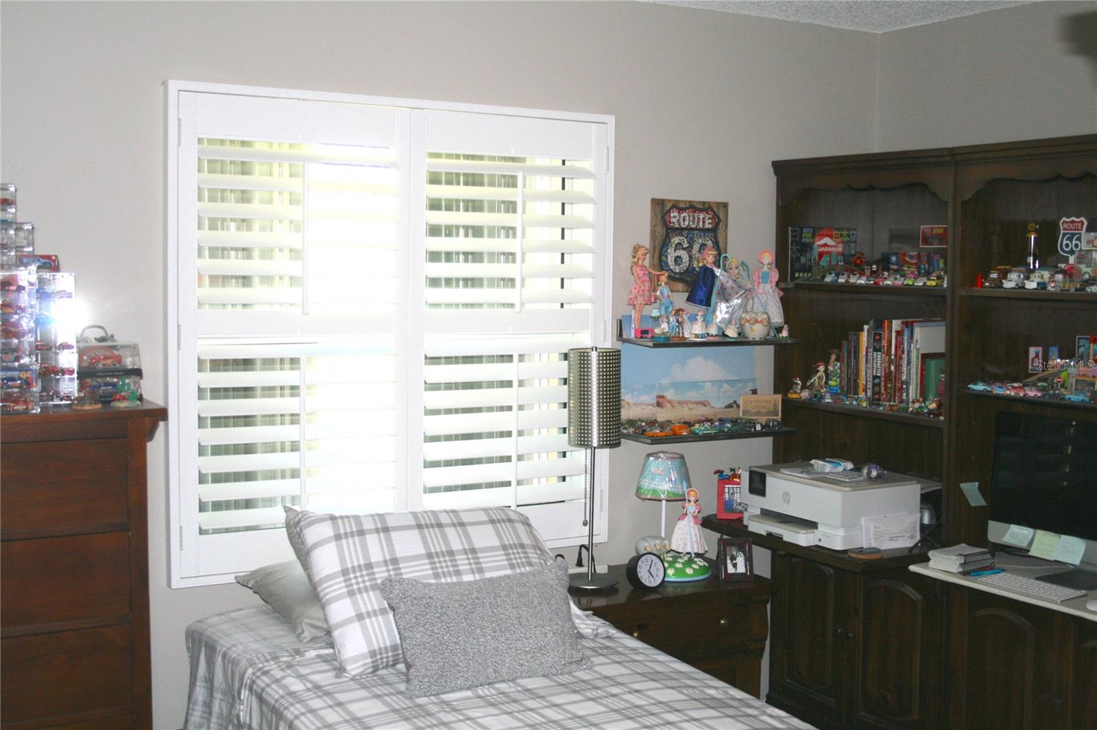 HILLTOP GROVES ESTATES - Residential