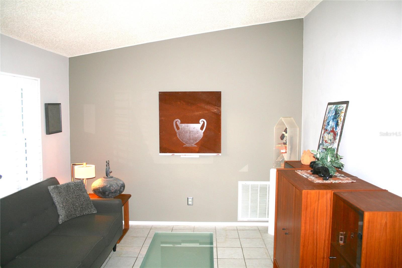 HILLTOP GROVES ESTATES - Residential