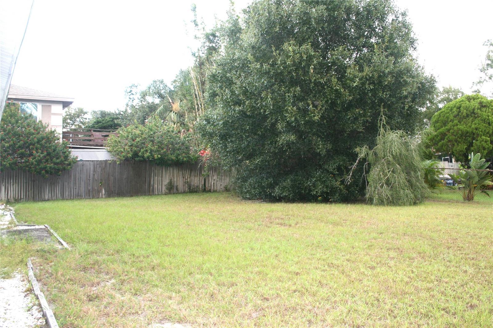 HILLTOP GROVES ESTATES - Residential