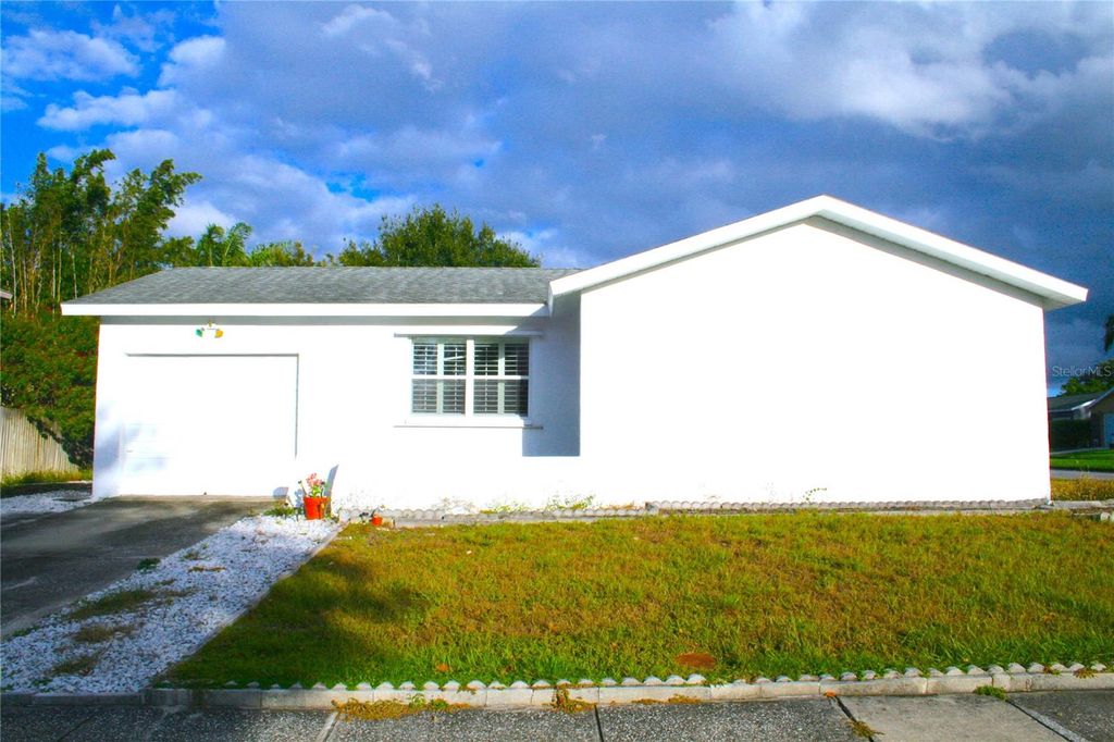 Photo of 2567 Knoll Street W, Palm Harbor, FL 34683 (MLS # TB8443745)