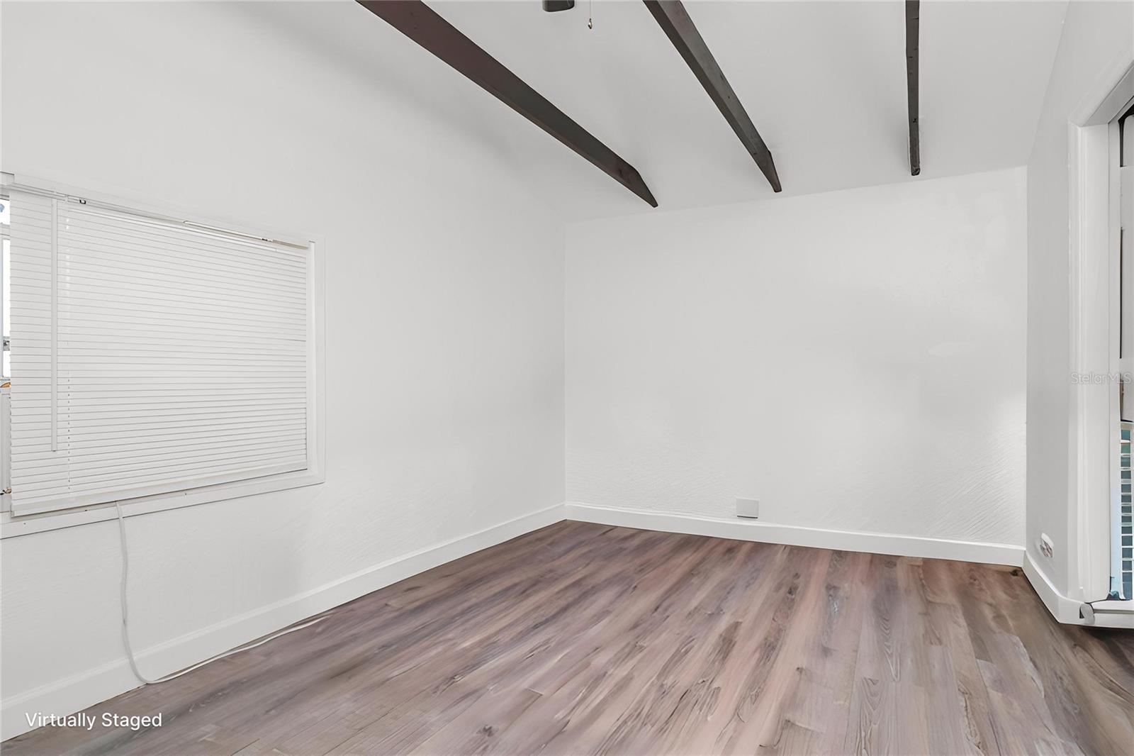 RIVERSHORES - Residential