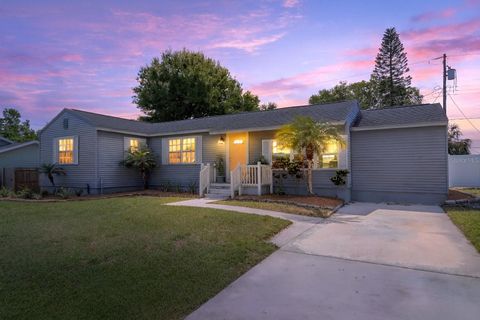 Photo of 1528 W River Shore Way, Tampa, FL 33603 (MLS # TB8451718)