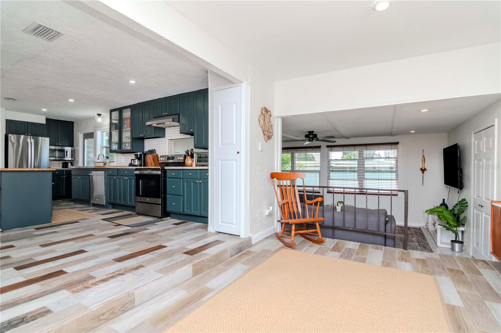 RIVERSHORES - Residential