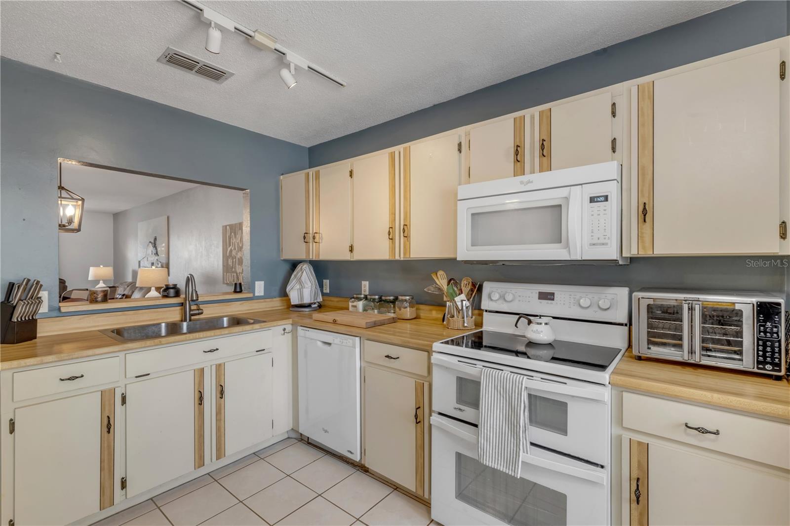 SUMMER TREES UN III-B - Residential