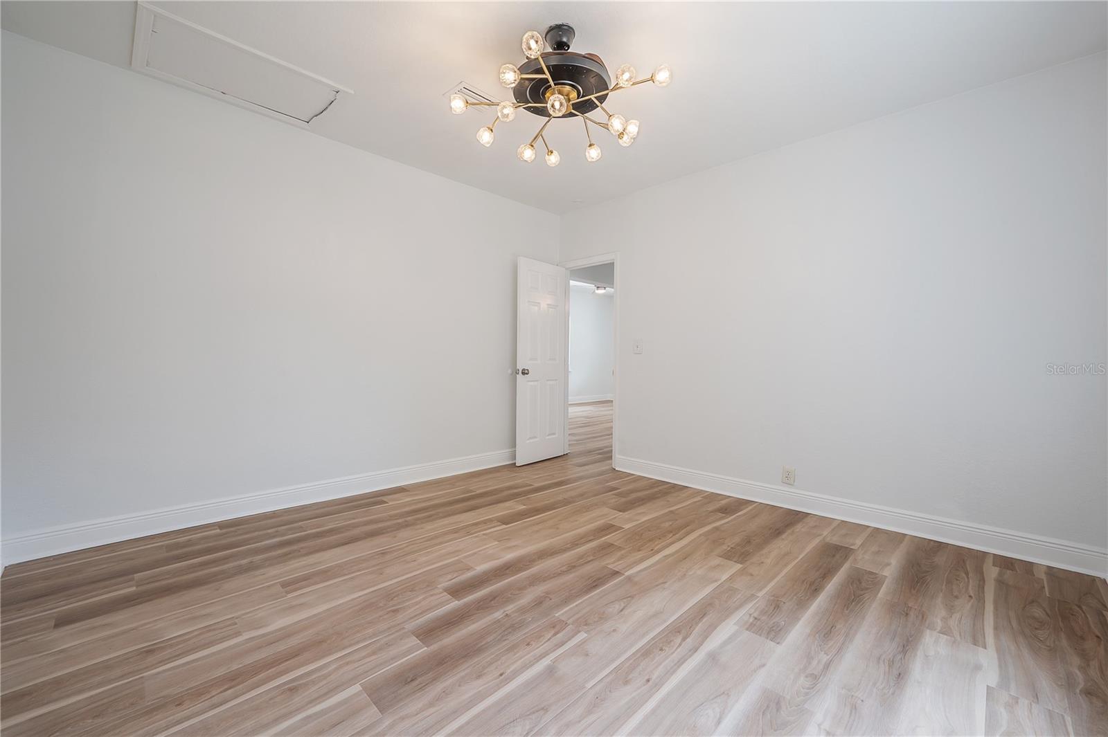 DOWNING SUB - Residential