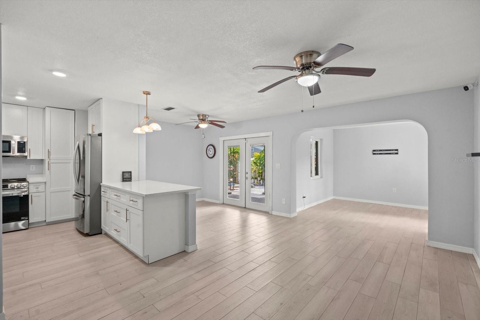 1921 PINE TREE DRIVE
