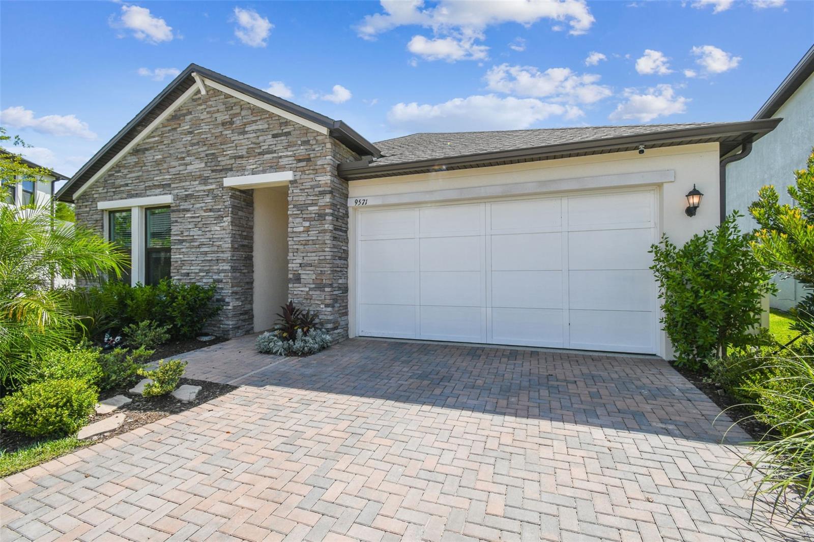 CONNERTON VILLAGE TWO PRCL 209 - Residential Lease