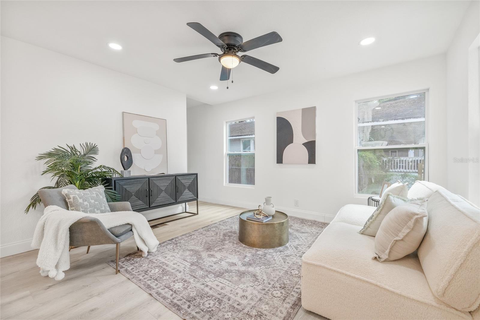 7 HAMILTON HEATH DRIVE