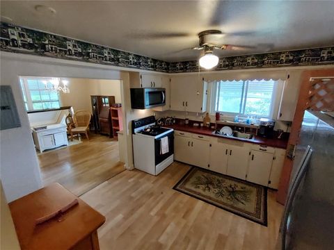 Tiny photo for 995 W 11th Avenue, Mount Dora, FL 32757 (MLS # G5101519)