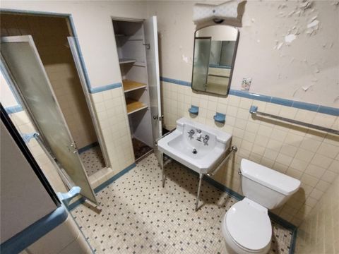 Tiny photo for 995 W 11th Avenue, Mount Dora, FL 32757 (MLS # G5101519)