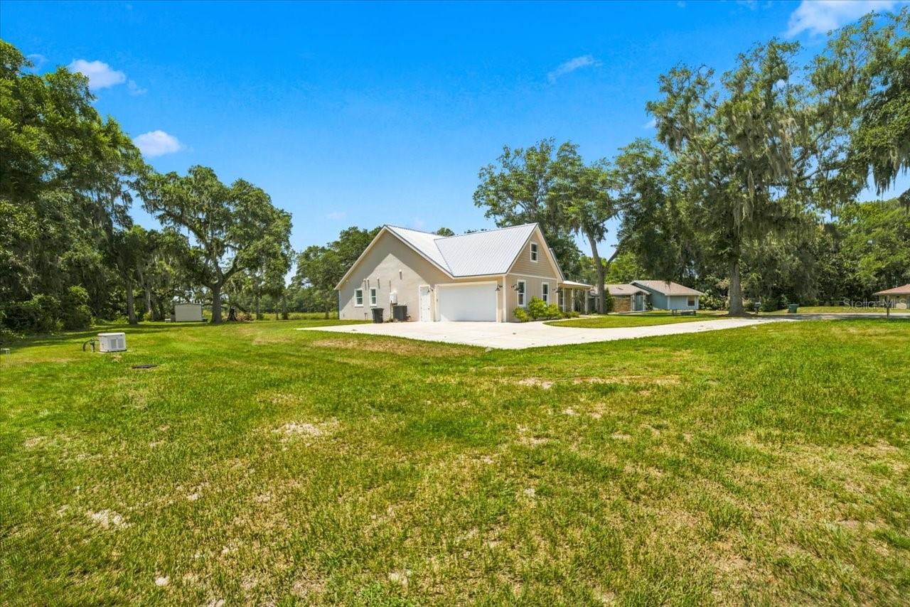 32 N SHADOW WOOD DRIVE