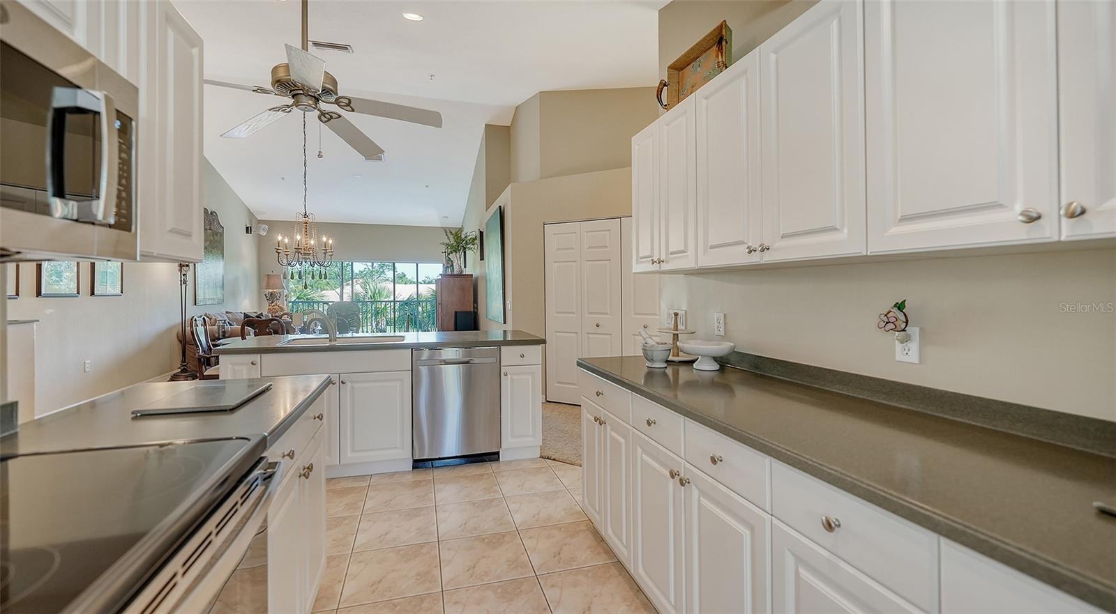 MAGNOLIA CROSSING - Residential