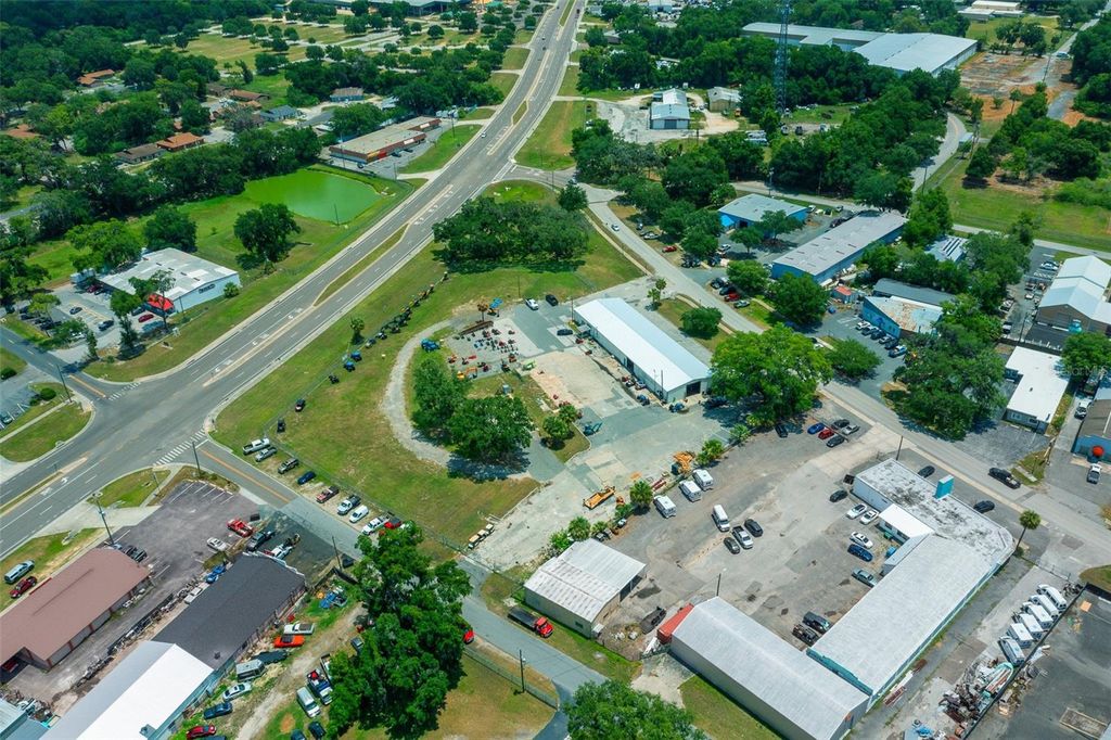 Photo of 1904 NE Jacksonville Road, Ocala, FL 34470 (MLS # OM728088)