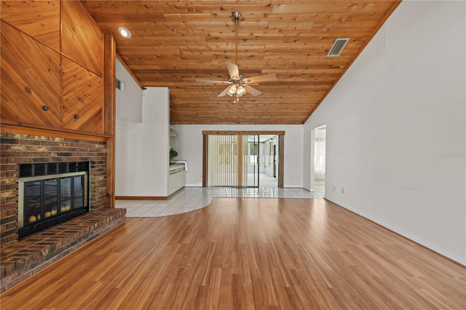 338 ROCKWELL CIRCLE