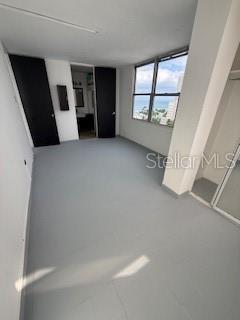 CONDOMINIUM DIPLOMAT - Residential