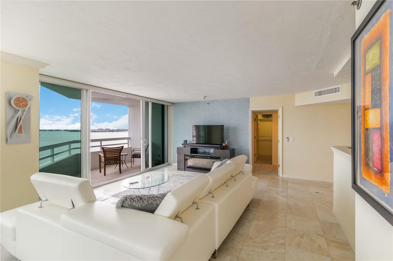 CONDO ON THE BAY TOWER I - Residential