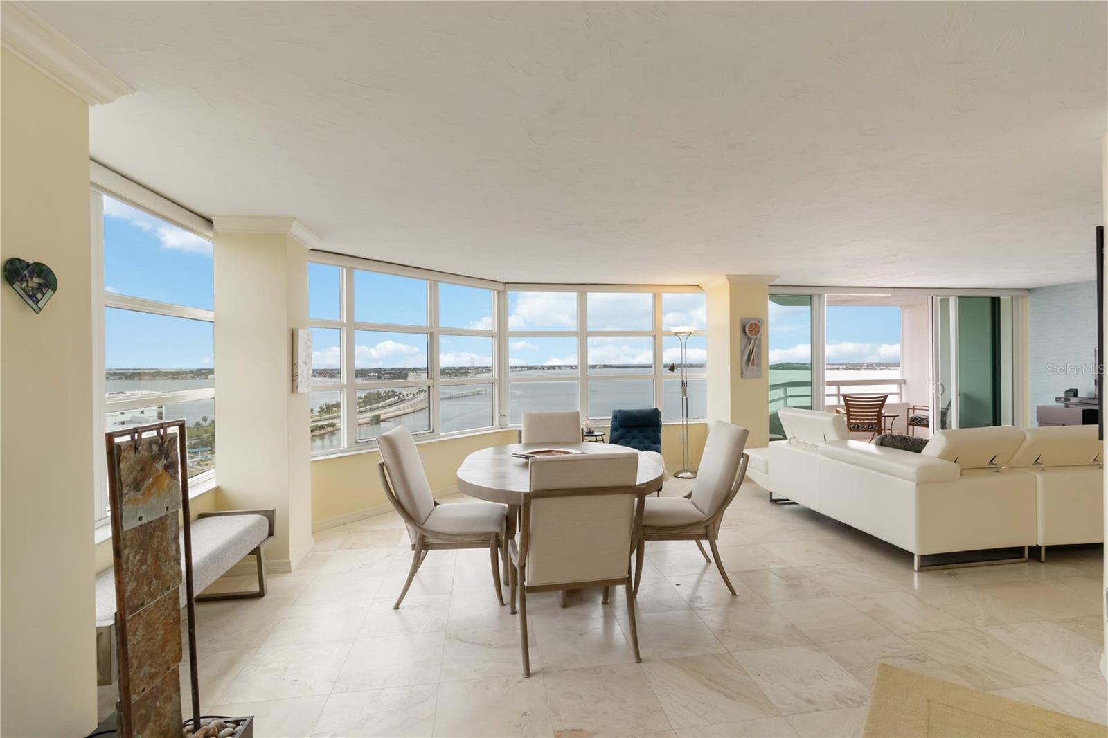 CONDO ON THE BAY TOWER I - Residential