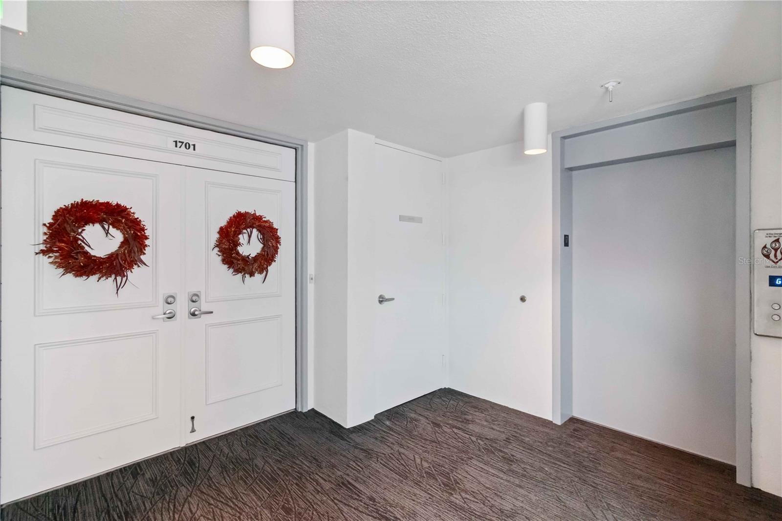 CONDO ON THE BAY TOWER I - Residential