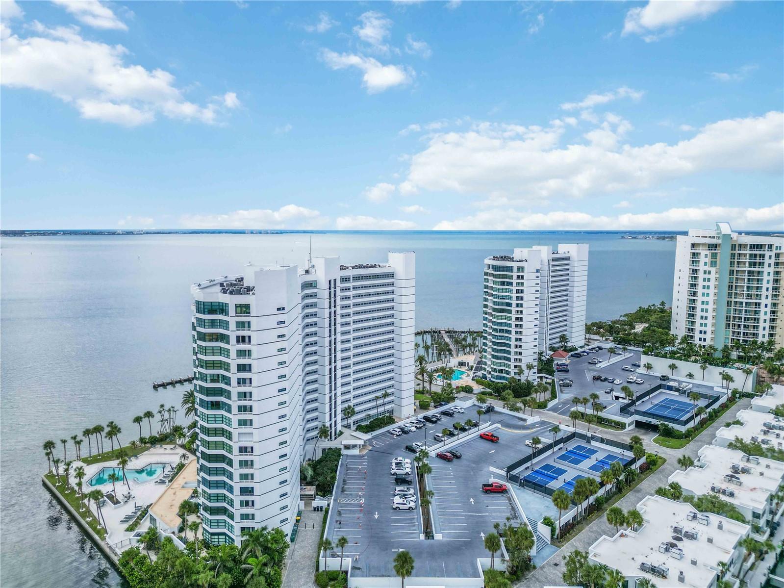 CONDO ON THE BAY TOWER I - Residential
