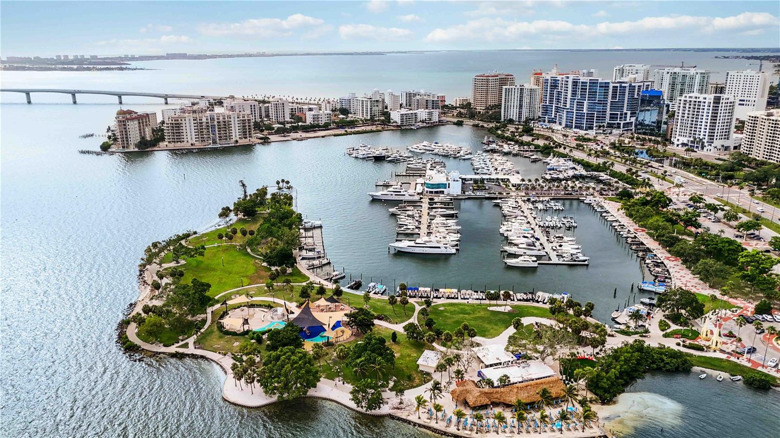 CONDO ON THE BAY TOWER I - Residential