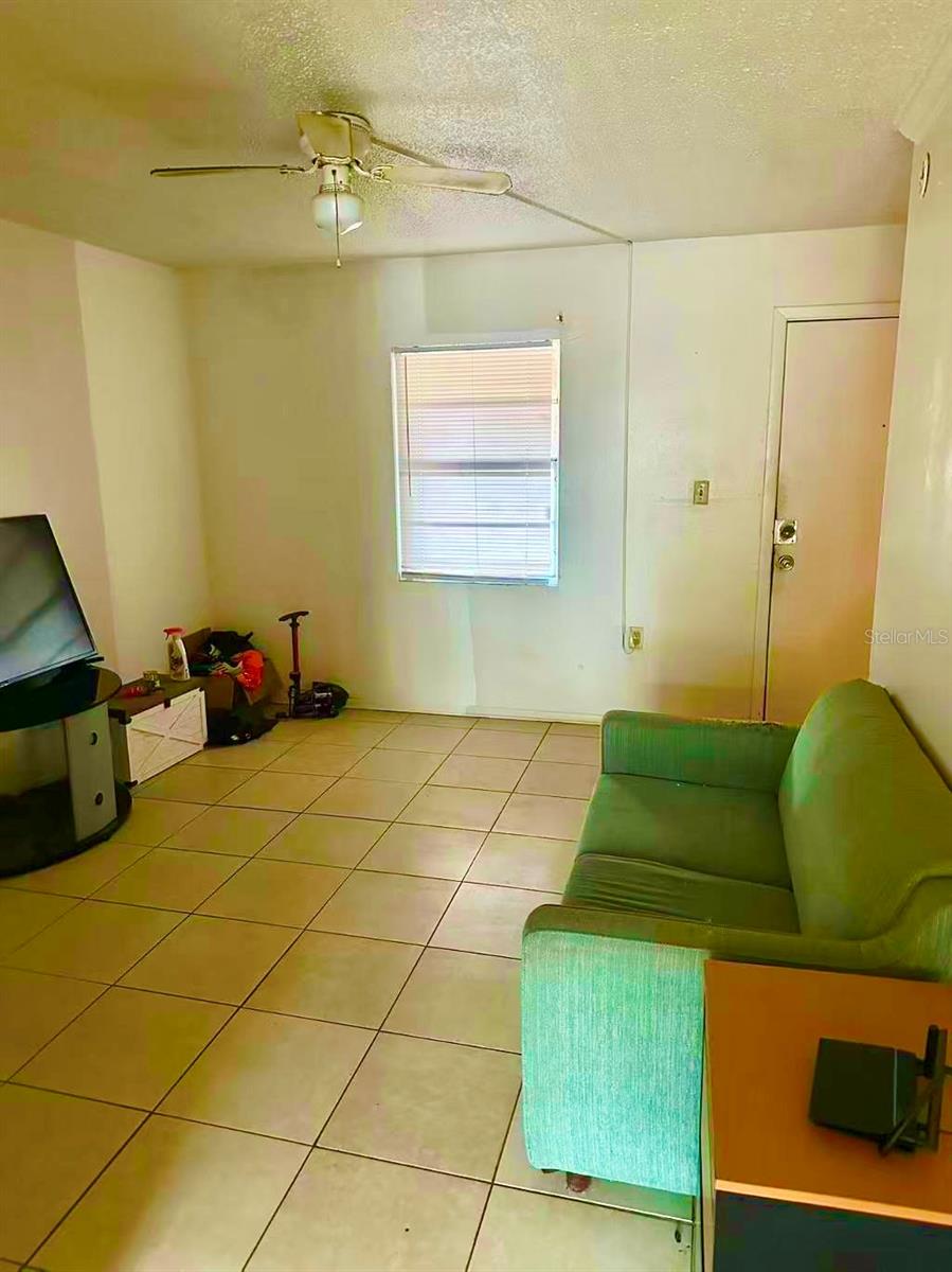 914 SW 8TH AVENUE 42