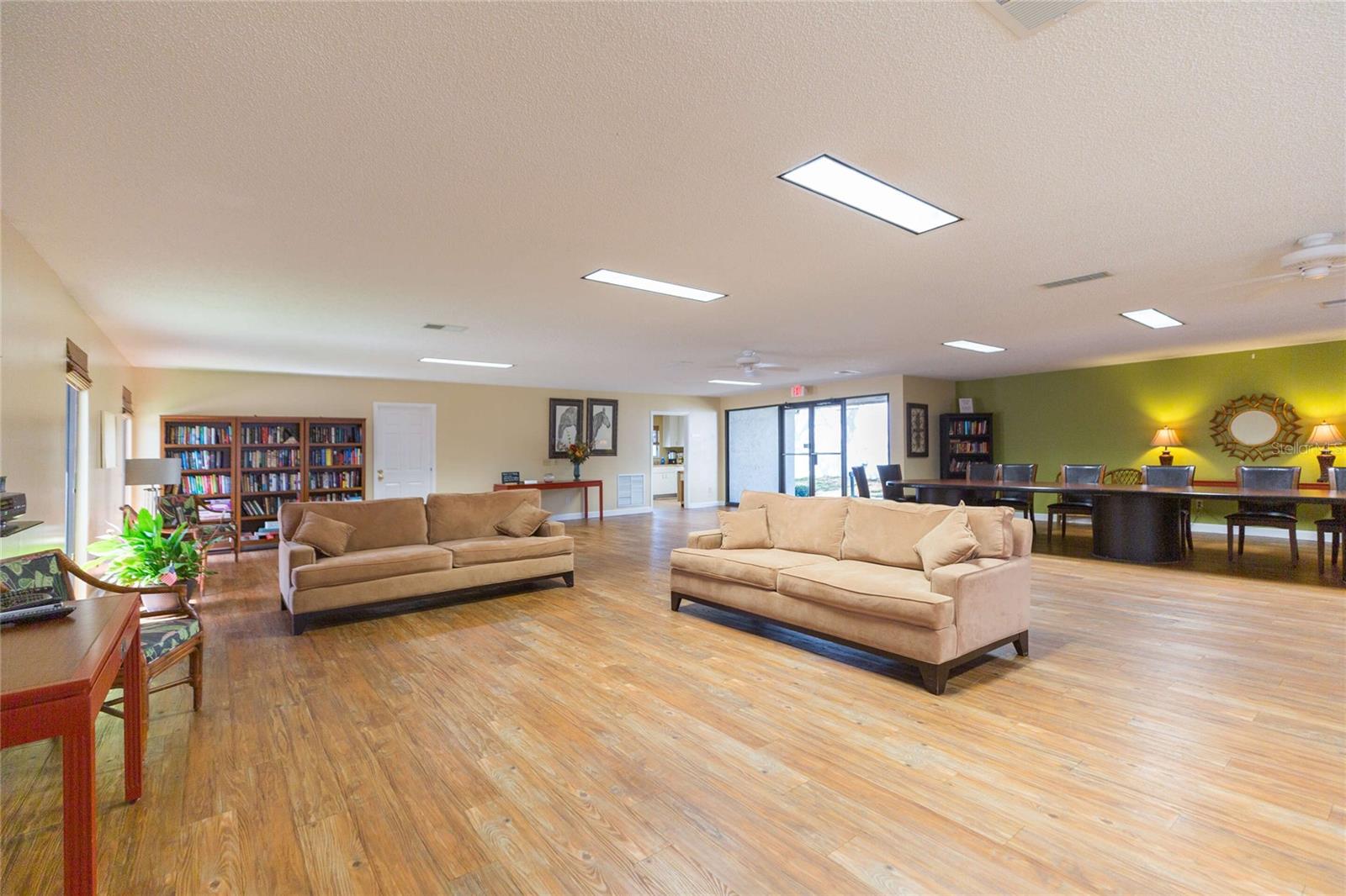 FAIR OAKS SOUTH ONE A CONDOMIN - Residential