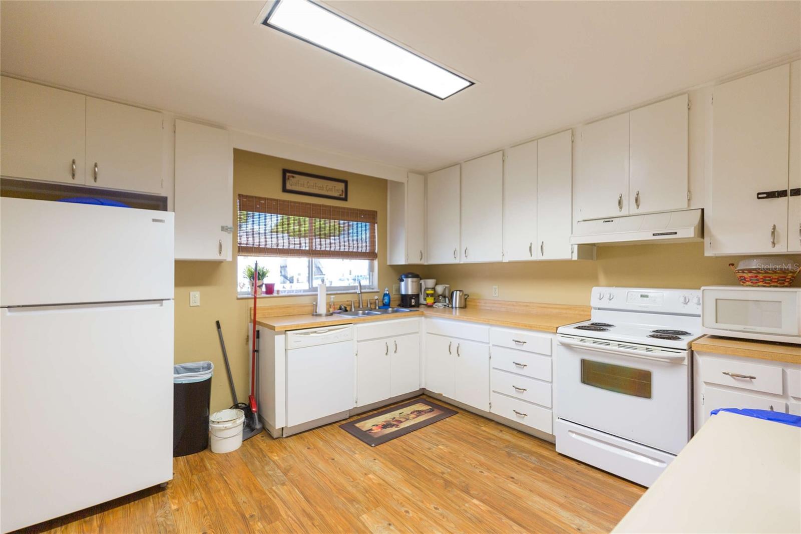 FAIR OAKS SOUTH ONE A CONDOMIN - Residential