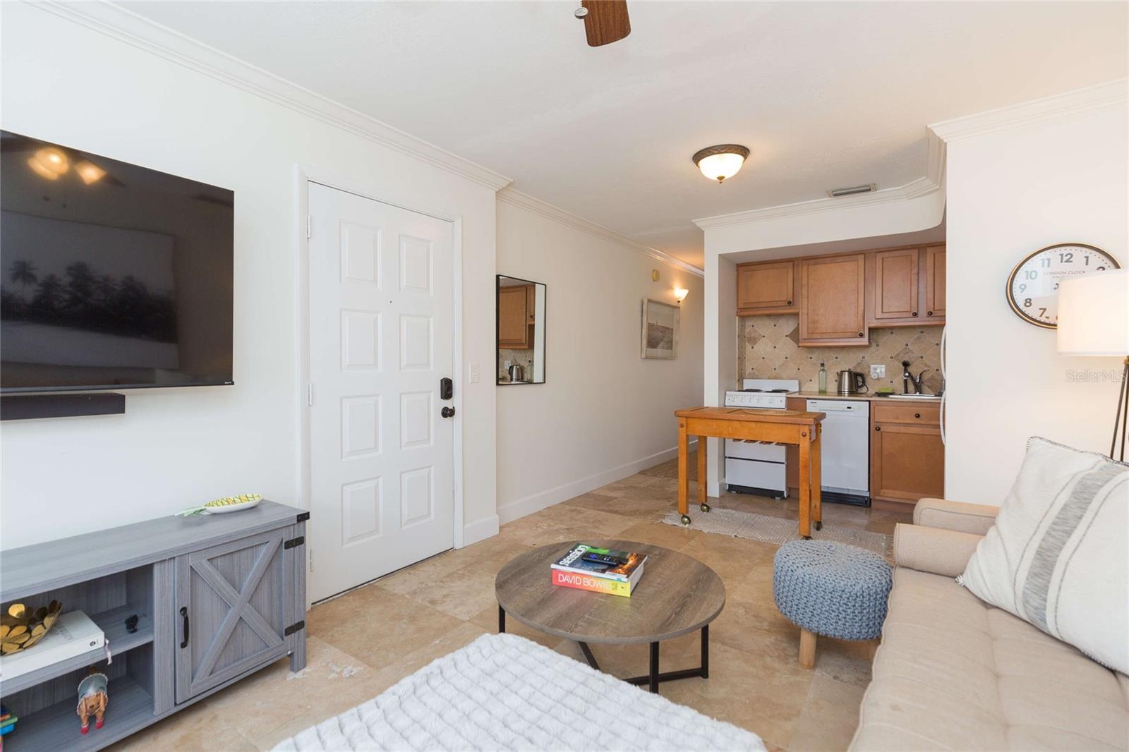 FAIR OAKS SOUTH ONE A CONDOMIN - Residential