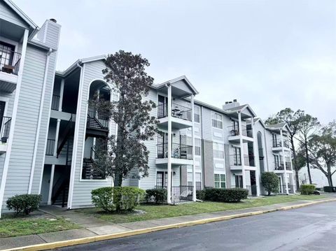 Photo of 2550 N Alafaya Trail #6205, Orlando, FL 32826 (MLS # O6365467)